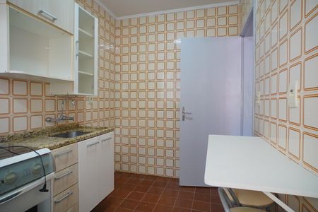 Cozinha  de apartamento para alugar com 1 quarto, 45m² em Mont’serrat, Porto Alegre