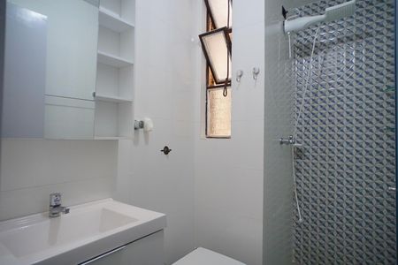 Banheiro  de apartamento para alugar com 1 quarto, 45m² em Mont’serrat, Porto Alegre