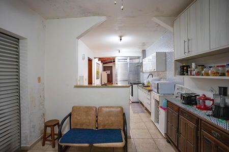 Casa à venda com 198m², 3 quartos e 3 vagas Casa à venda com 198m², 3 quartos e 3 vagasCozinha