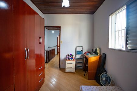 Casa à venda com 198m², 3 quartos e 3 vagas Casa à venda com 198m², 3 quartos e 3 vagasQuarto 2