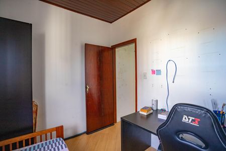 Casa à venda com 198m², 3 quartos e 3 vagas Casa à venda com 198m², 3 quartos e 3 vagasQuarto 3