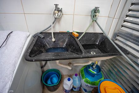 Casa à venda com 198m², 3 quartos e 3 vagas Casa à venda com 198m², 3 quartos e 3 vagasÁrea de serviço