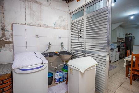 Casa à venda com 198m², 3 quartos e 3 vagas Casa à venda com 198m², 3 quartos e 3 vagasÁrea de serviço