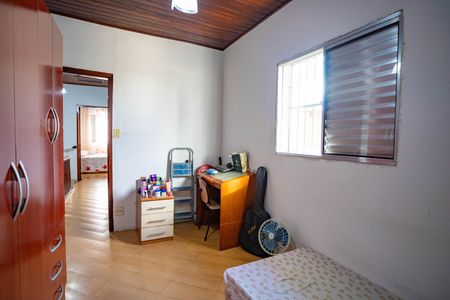 Casa à venda com 198m², 3 quartos e 3 vagas Casa à venda com 198m², 3 quartos e 3 vagasQuarto 2