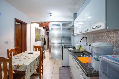 Casa à venda com 198m², 3 quartos e 3 vagas Casa à venda com 198m², 3 quartos e 3 vagasCozinha