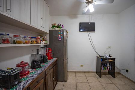 Casa à venda com 198m², 3 quartos e 3 vagas Casa à venda com 198m², 3 quartos e 3 vagasCozinha