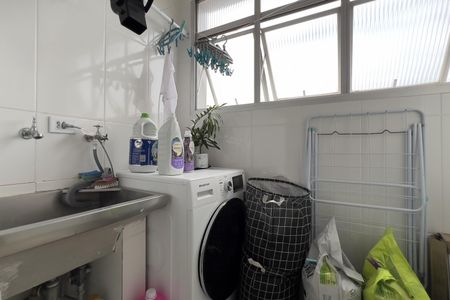 Apartamento para alugar com 62m², 2 quartos e 1 vaga Apartamento para alugar com 62m², 2 quartos e 1 vagaCozinha e Área de Serviço