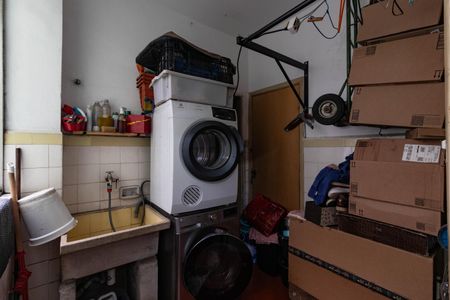 Apartamento à venda com 130m², 3 quartos e 1 vagaÁrea de Serviço