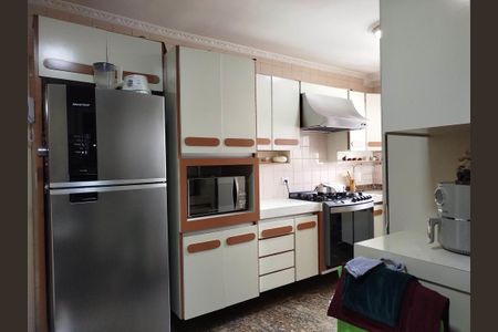 Apartamento à venda com 149m², 4 quartos e 3 vagas Apartamento à venda com 149m², 4 quartos e 3 vagasCozinha