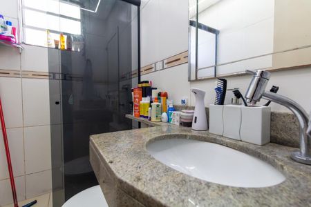 Apartamento para alugar com 43m², 2 quartos e 1 vaga Apartamento para alugar com 43m², 2 quartos e 1 vagaBanheiro