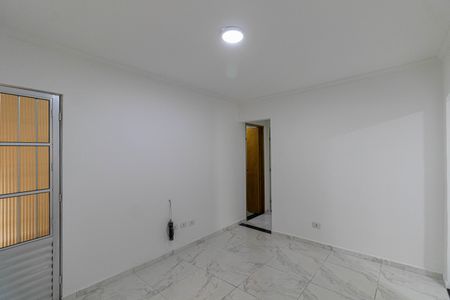 Casa para alugar com 2 quartos, 80m² em Vila Araguaia, São Paulo
