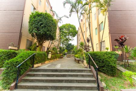 Apartamento à venda com 73m², 2 quartos e 1 vagaÁrea comum