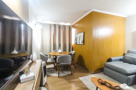Apartamento à venda com 73m², 2 quartos e 1 vagaSala