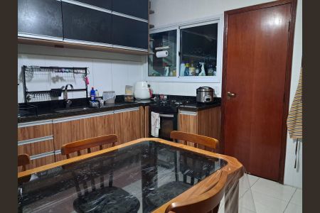 Casa de condomínio à venda com 97m², 3 quartos e 1 vaga