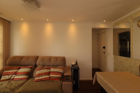 Sala de apartamento à venda com 2 quartos, 45m² em Vila Homero Thon, Santo André