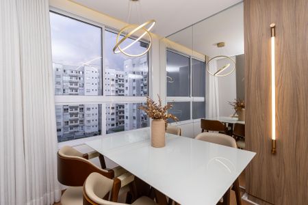 Apartamento à venda com 55m², 2 quartos e 2 vagas Apartamento à venda com 55m², 2 quartos e 2 vagasSala