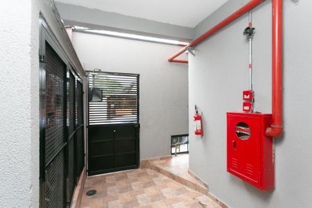 Apartamento à venda com 46m², 2 quartos e sem vaga Apartamento à venda com 46m², 2 quartos e sem vagaEntrada do Condomínio