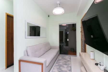 Apartamento à venda com 46m², 2 quartos e sem vaga Apartamento à venda com 46m², 2 quartos e sem vagaSala