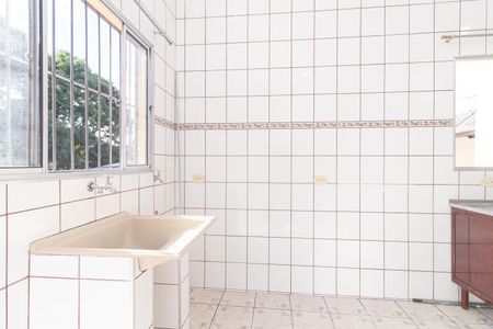 Casa para alugar com 90m², 2 quartos e 1 vagaÁrea de Serviço