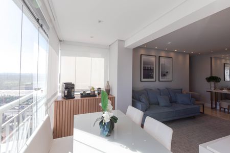 Apartamento à venda com 71m², 2 quartos e 2 vagas Apartamento à venda com 71m², 2 quartos e 2 vagasVaranda gourmet