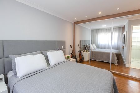 Apartamento à venda com 71m², 2 quartos e 2 vagas Apartamento à venda com 71m², 2 quartos e 2 vagasQuarto 2 Suíte