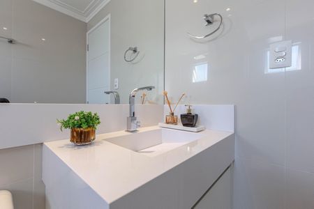 Apartamento à venda com 71m², 2 quartos e 2 vagas Apartamento à venda com 71m², 2 quartos e 2 vagasBanheiro social