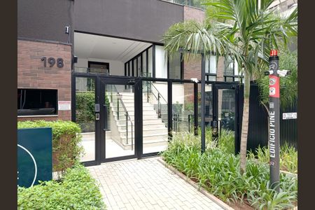 Apartamento à venda com 125m², 3 quartos e 2 vagas Apartamento à venda com 125m², 3 quartos e 2 vagasEntrada do condomínio