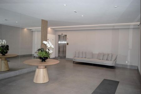 Apartamento à venda com 125m², 3 quartos e 2 vagasHall social