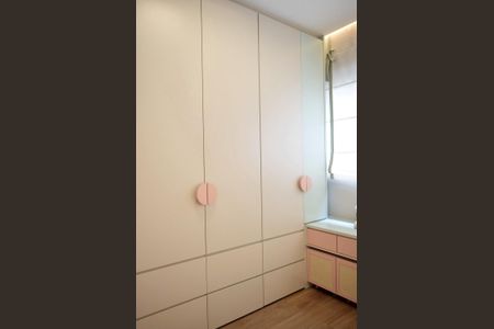 Apartamento à venda com 125m², 3 quartos e 2 vagasQuarto 2