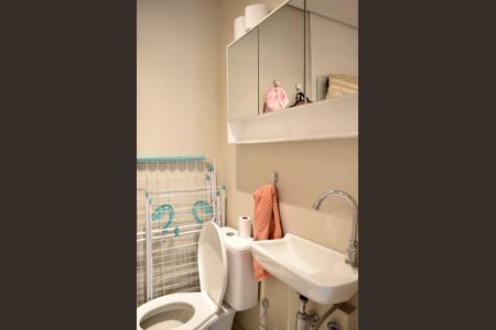 Apartamento à venda com 125m², 3 quartos e 2 vagasÁrea de Serviço - banheiro