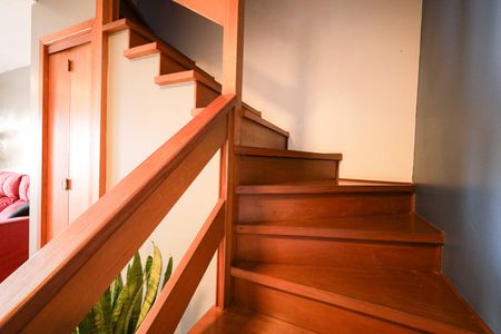 Sala 1 de casa para alugar com 4 quartos, 180m² em Jardim Itu, Porto Alegre