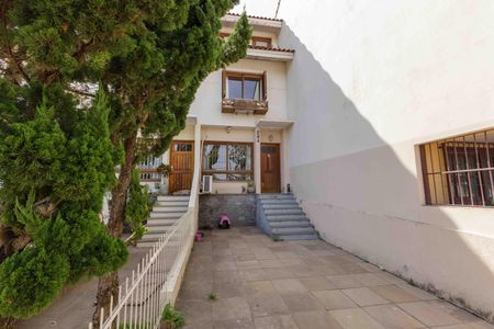 Casa para alugar com 180m², 4 quartos e 1 vagaFachada