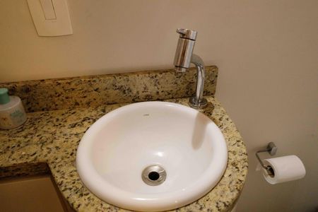 Casa para alugar com 180m², 4 quartos e 1 vagaLavabo