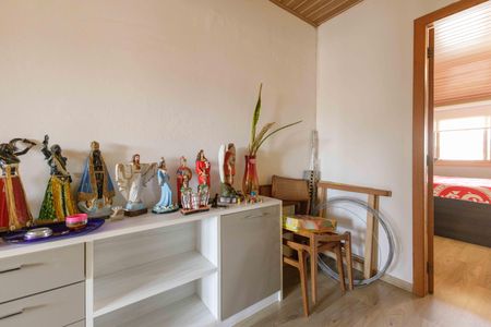 Casa para alugar com 180m², 4 quartos e 1 vagaCorredor 