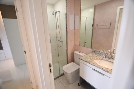 Apartamento para alugar com 62m², 2 quartos e 1 vagaBanheiro Social