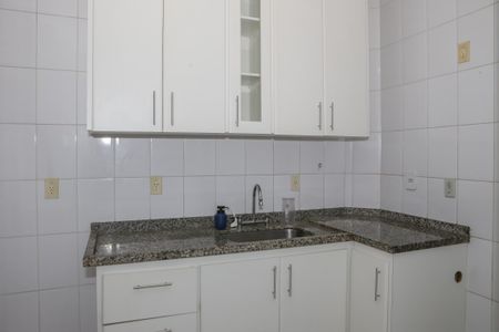 Apartamento para alugar com 75m², 2 quartos e 2 vagasCozinha