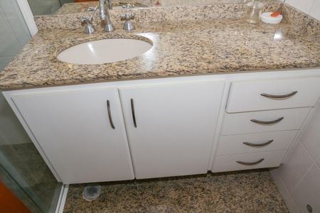 Apartamento para alugar com 75m², 2 quartos e 2 vagasBanheiro da Suíte