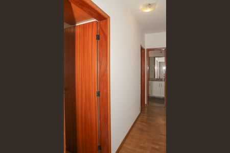 Corredor de apartamento para alugar com 2 quartos, 75m² em Pompeia, São Paulo