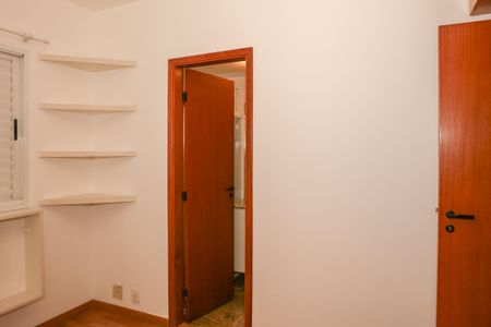 Apartamento para alugar com 75m², 2 quartos e 2 vagasSuíte