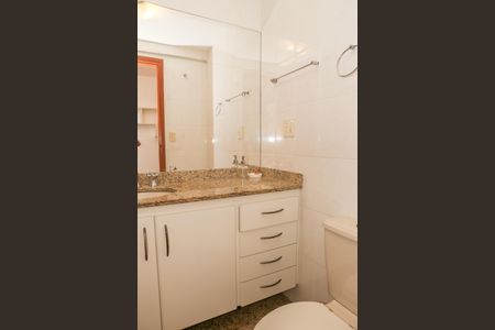 Apartamento para alugar com 75m², 2 quartos e 2 vagasBanheiro da Suíte