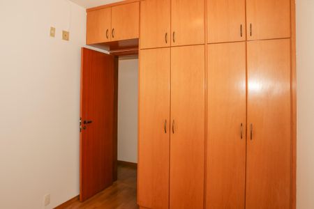 Apartamento para alugar com 75m², 2 quartos e 2 vagasQuarto