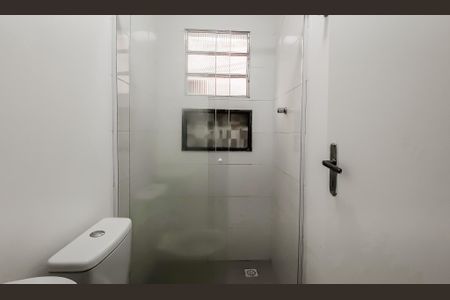 Apartamento para alugar com 34m², 1 quarto e sem vaga Apartamento para alugar com 34m², 1 quarto e sem vagaBanheiro da Suíte