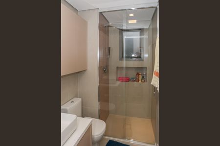 Apartamento à venda com 150m², 4 quartos e 2 vagas Apartamento à venda com 150m², 4 quartos e 2 vagasBanheiro da Suíte 2