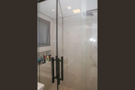 Apartamento à venda com 150m², 4 quartos e 2 vagas Apartamento à venda com 150m², 4 quartos e 2 vagasBanheiro da Suíte 1