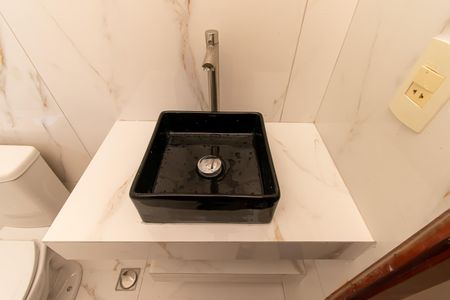 Casa à venda com 127m², 2 quartos e 2 vagas Casa à venda com 127m², 2 quartos e 2 vagasBanheiro da Suíte 2