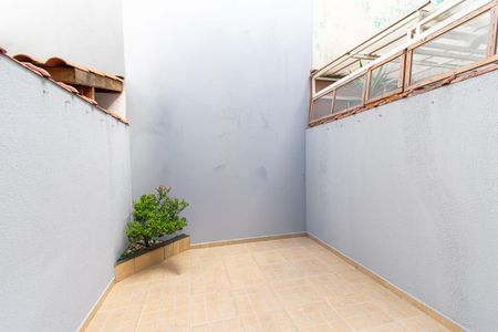 Casa à venda com 127m², 2 quartos e 2 vagas Casa à venda com 127m², 2 quartos e 2 vagasQuintal