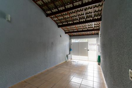 Casa à venda com 127m², 2 quartos e 2 vagas Casa à venda com 127m², 2 quartos e 2 vagasGaragem
