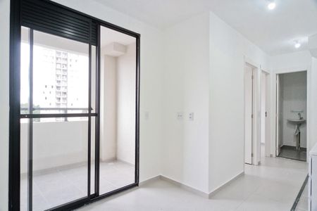 Sala de apartamento para alugar com 2 quartos, 34m² em Moinho Velho, São Paulo