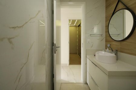 Apartamento à venda com 105m², 3 quartos e 2 vagasBanheiro