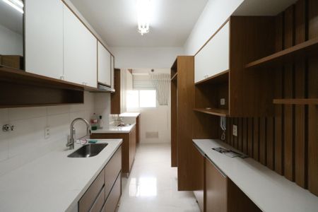 Apartamento à venda com 105m², 3 quartos e 2 vagasCozinha